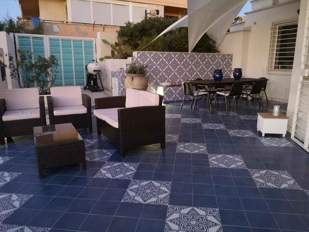 Casa Vacanze Ibiscus Алкамо Марина Екстериор снимка